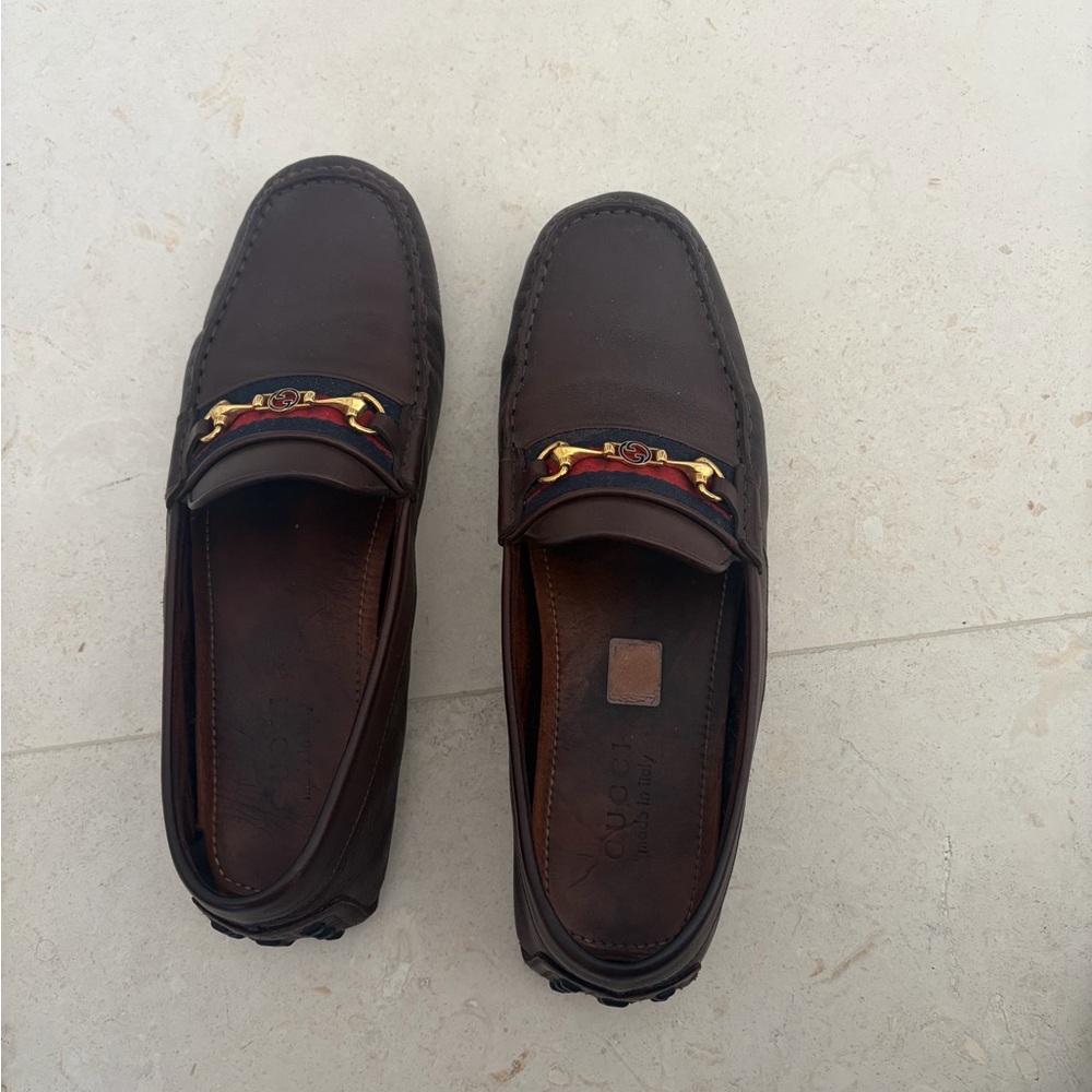 Gucci Men's Dark Brown Loafers with Gold Accent